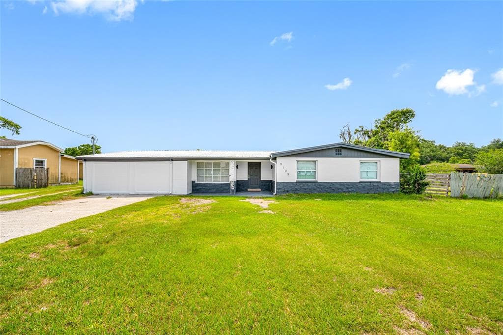 5109 HORTON ROAD PLANT CITY, FL 33567