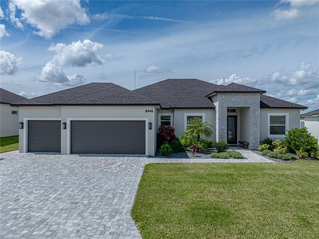 6941 BENTRIDGE DR LAKELAND, FL 33813
