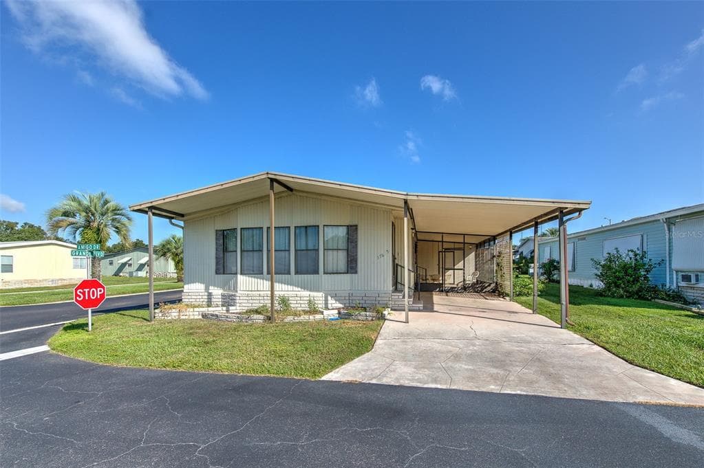 37605 AMIGO DRIVE ZEPHYRHILLS, FL 33541