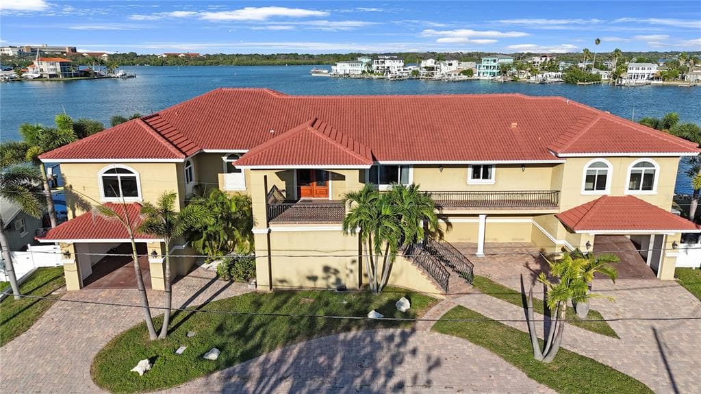 736 PRUITT DRIVE MADEIRA BEACH, FL 33708
