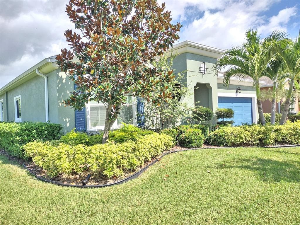6417 BLUE SAIL LANE APOLLO BEACH, FL 33572