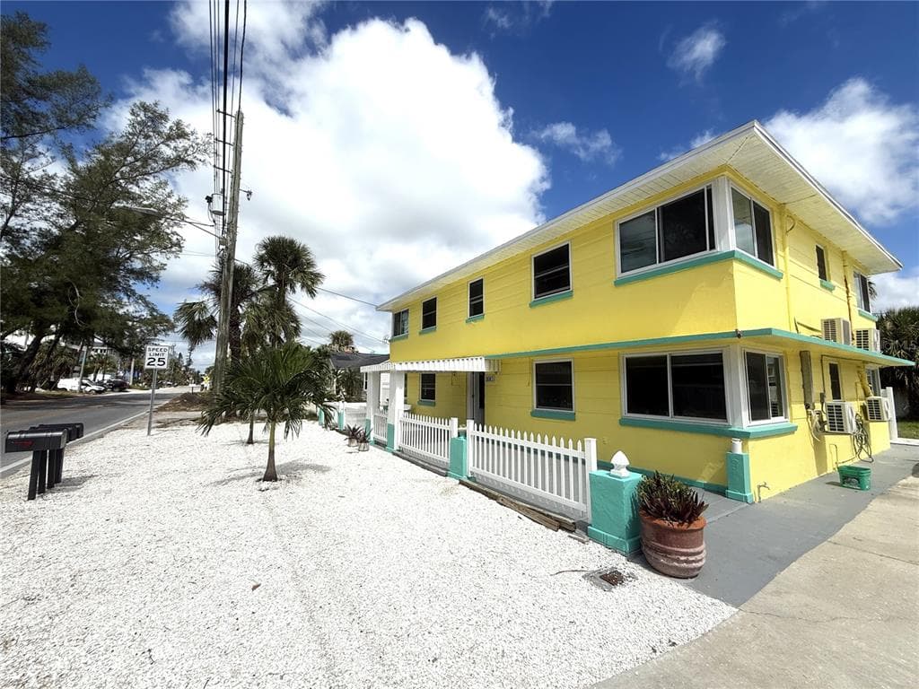 8301 W GULF BOULEVARD UNIT 2 TREASURE ISLAND, FL 33706