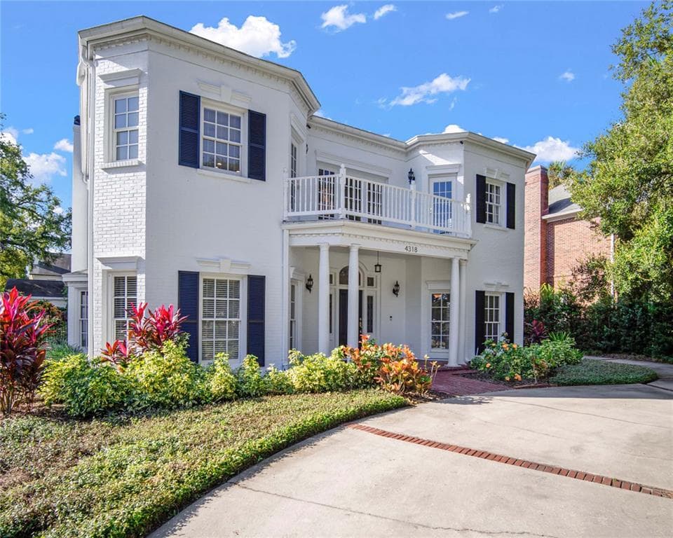 4318 W AZEELE STREET TAMPA, FL 33609