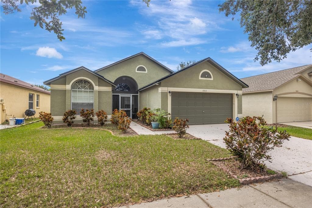 6923 WATERBROOK COURT GIBSONTON, FL 33534