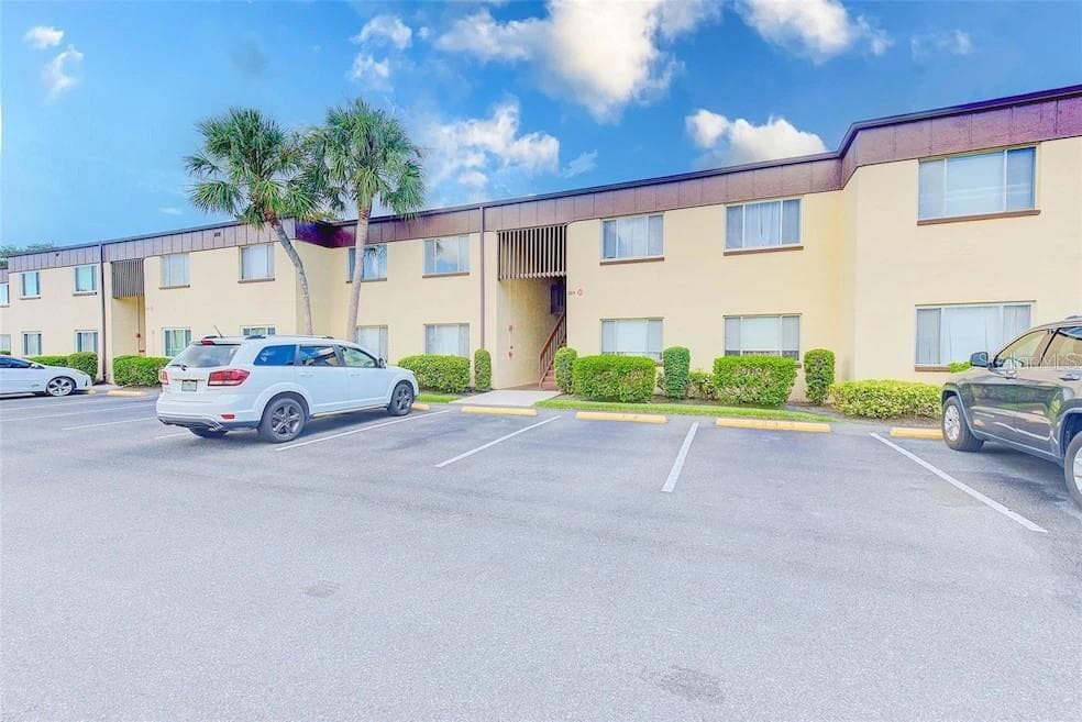 603 N KEENE ROAD UNIT P4 CLEARWATER, FL 33755
