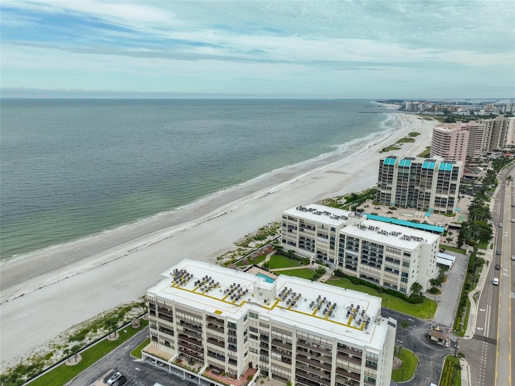 1400 GULF BOULEVARD UNIT 704 CLEARWATER BEACH, FL 33767