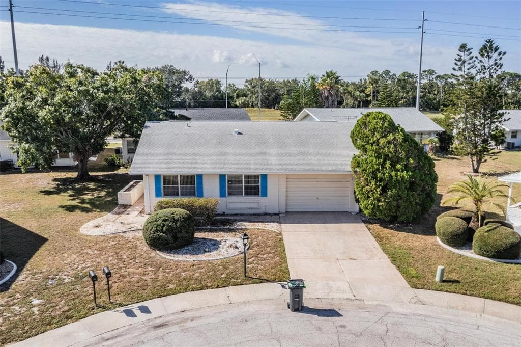 216 GENET COURT SUN CITY CENTER, FL 33573