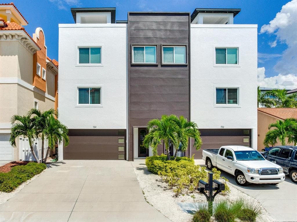 154 175TH AVENUE E REDINGTON SHORES, FL 33708
