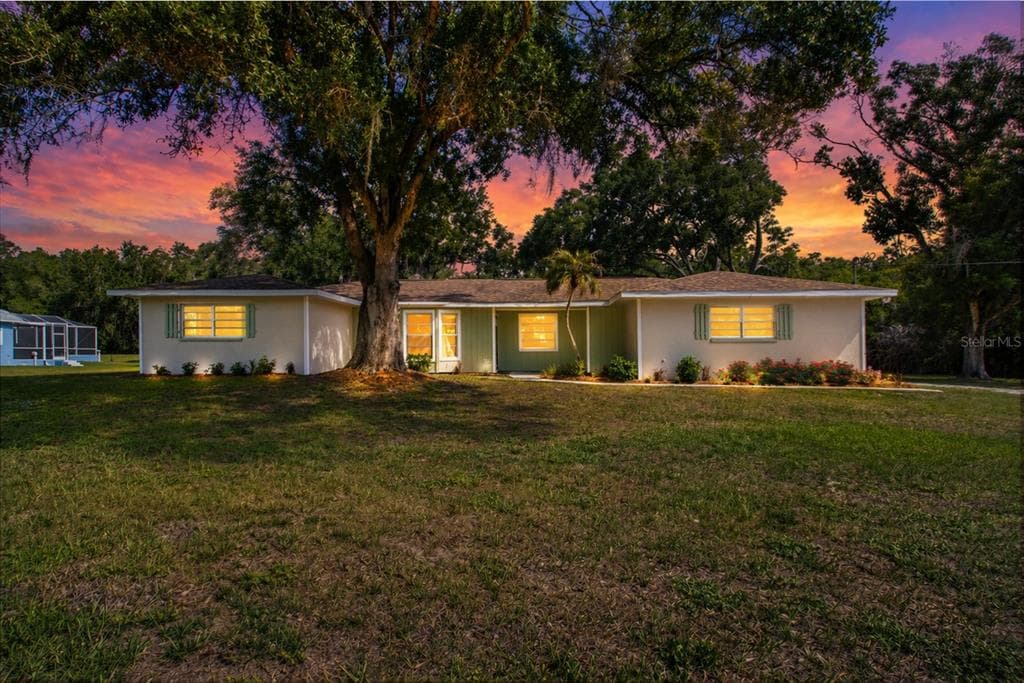 2205 BUTCH CASSIDY TRAIL WIMAUMA, FL 33598