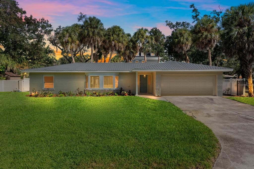4631 W SUNSET BOULEVARD TAMPA, FL 33629