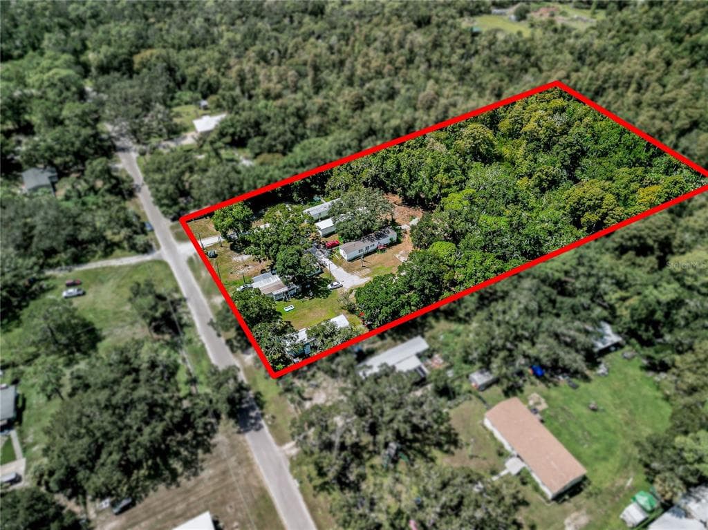 4410 PINE STREET VALRICO, FL 33596
