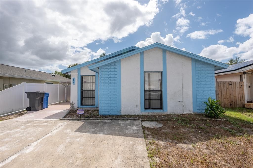 9120 SANDCROFT COURT TAMPA, FL 33615