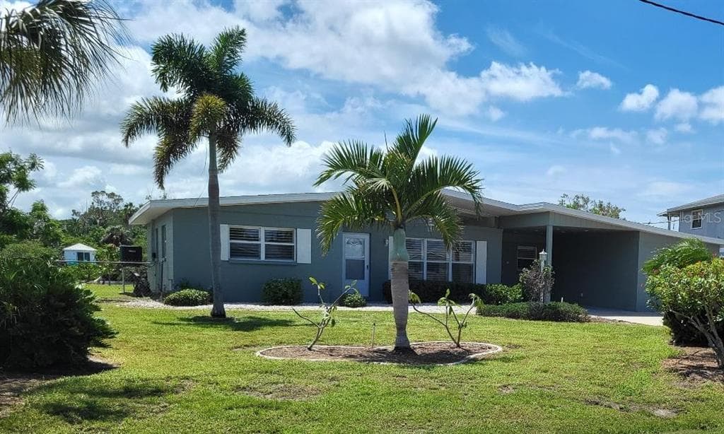 828 BLUE HERON BOULEVARD