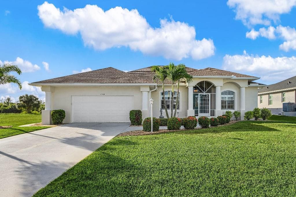 15626 MEACHAM CIRCLE PORT CHARLOTTE, FL 33981