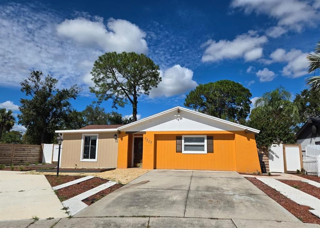 7517 BROOKHAVEN COURT