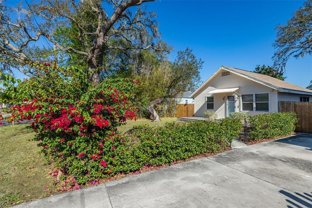 8507 CLAONIA STREET TAMPA, FL 33614