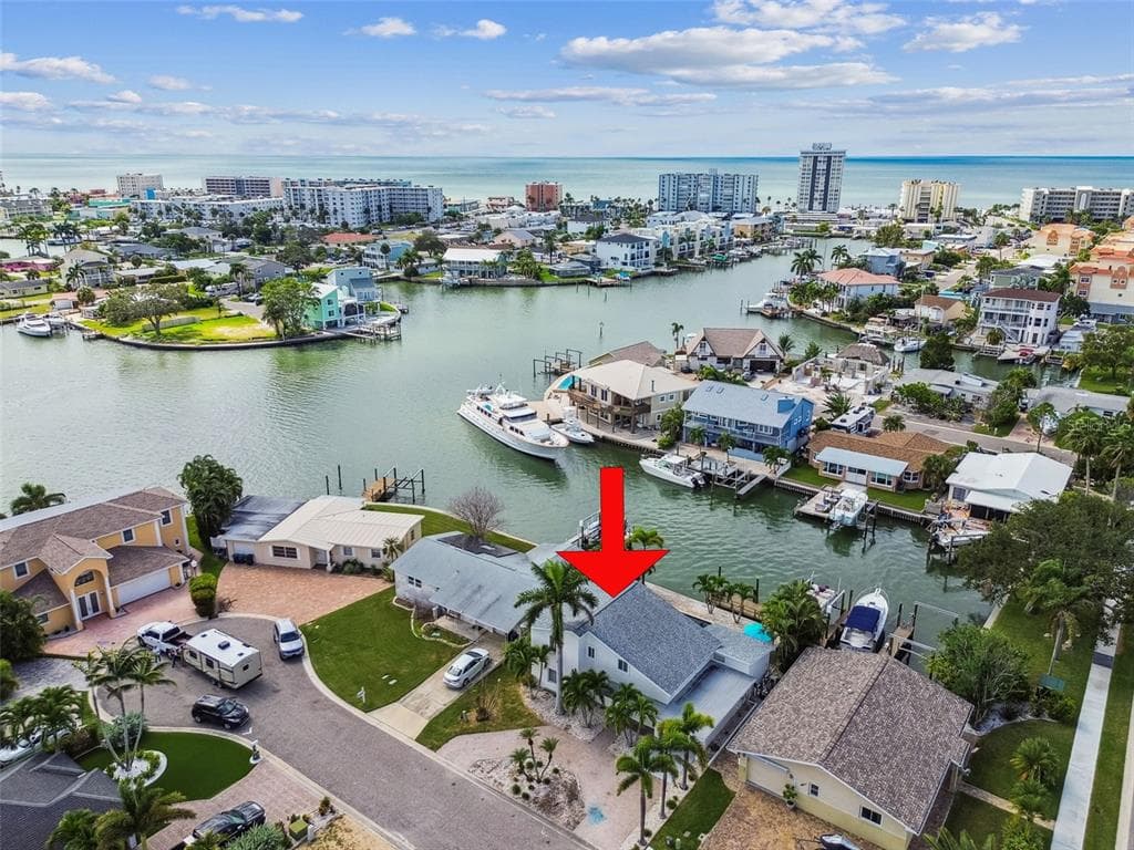 17450 2ND STREET E REDINGTON SHORES, FL 33708