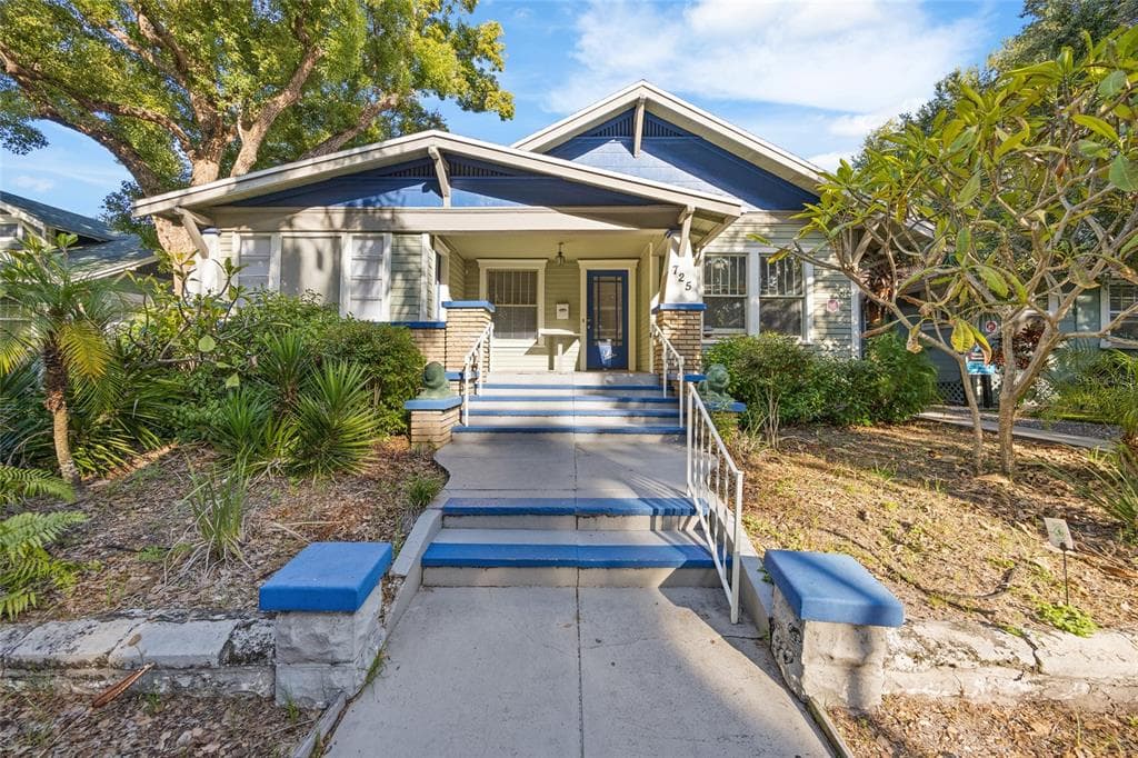 725 8TH STREET N ST PETERSBURG, FL 33701