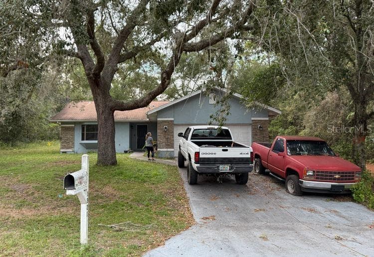 1521 W SAINT ELIZABETH PLACE CITRUS SPRINGS, FL 34434
