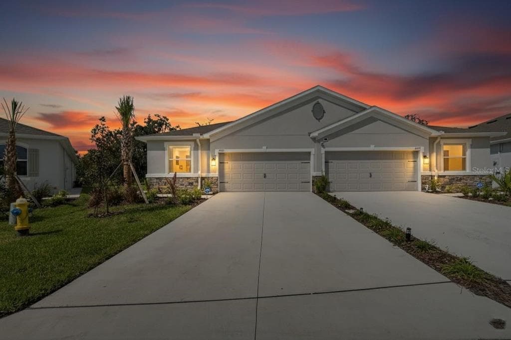 4025 WESTWOOD FIELDS LOOP