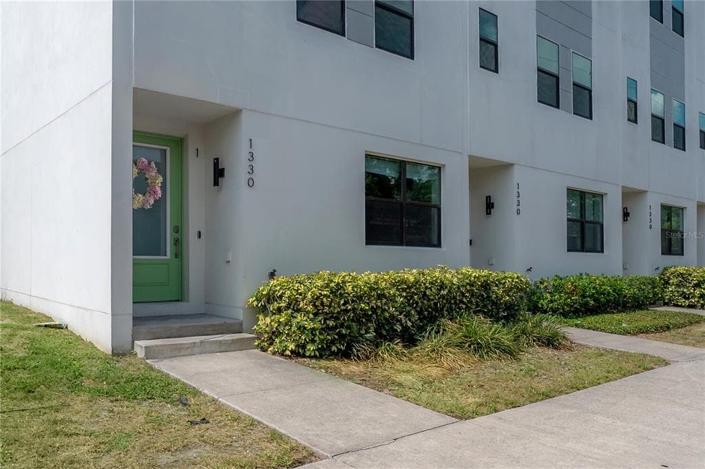 1330 W GRAY STREET UNIT 1 TAMPA, FL 33606