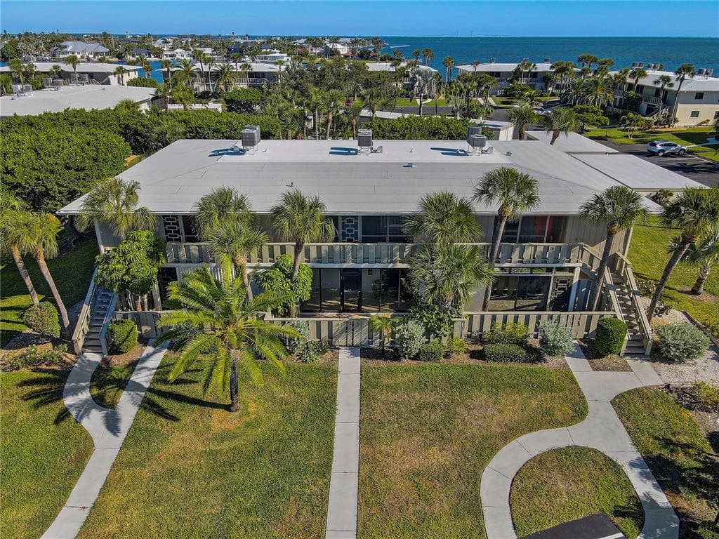 6400 FLOTILLA DRIVE UNIT 15