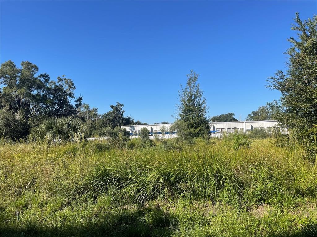 114 PEVETTY DRIVE PLANT CITY, FL 33563
