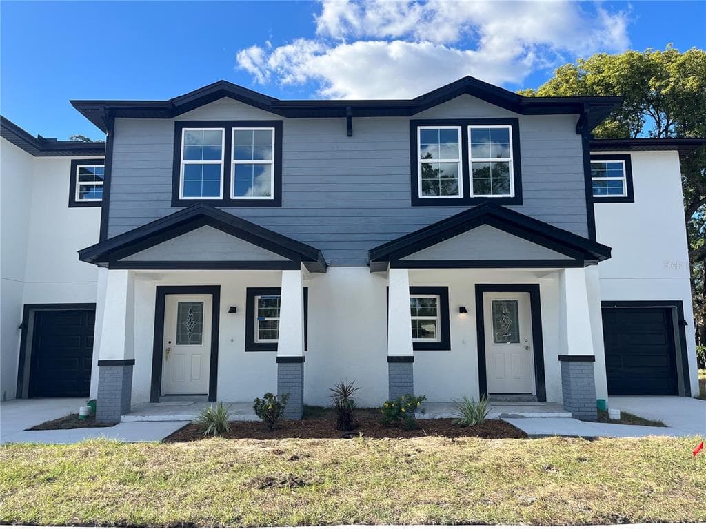 8112 N GREENWOOD AVENUE TAMPA, FL 33604