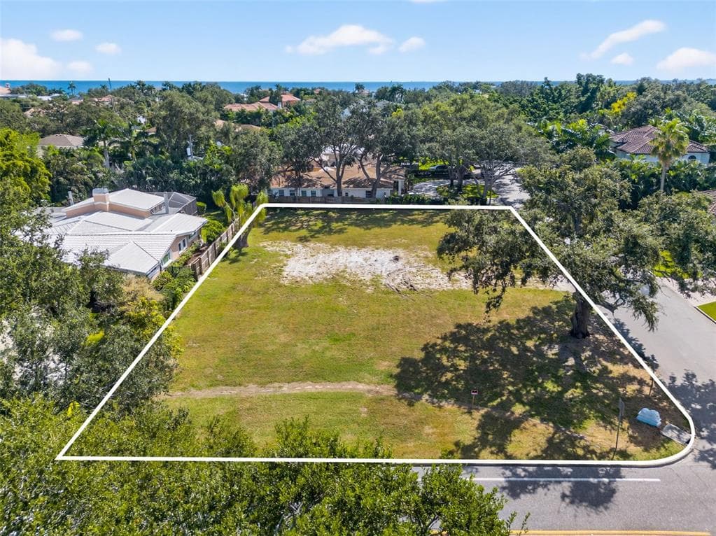 1101 SNELL ISLE BOULEVARD NE ST PETERSBURG, FL 33704