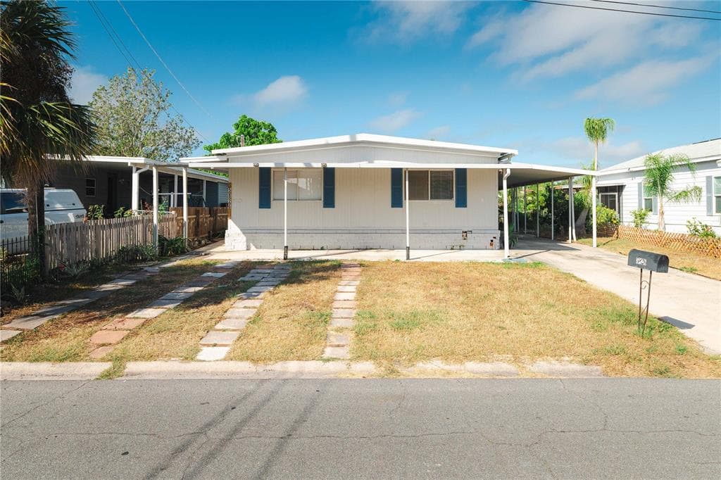 5826 PORTSMOUTH DRIVE TAMPA, FL 33615