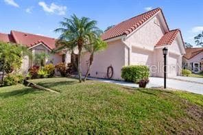 1157 WOODLEAF COURT