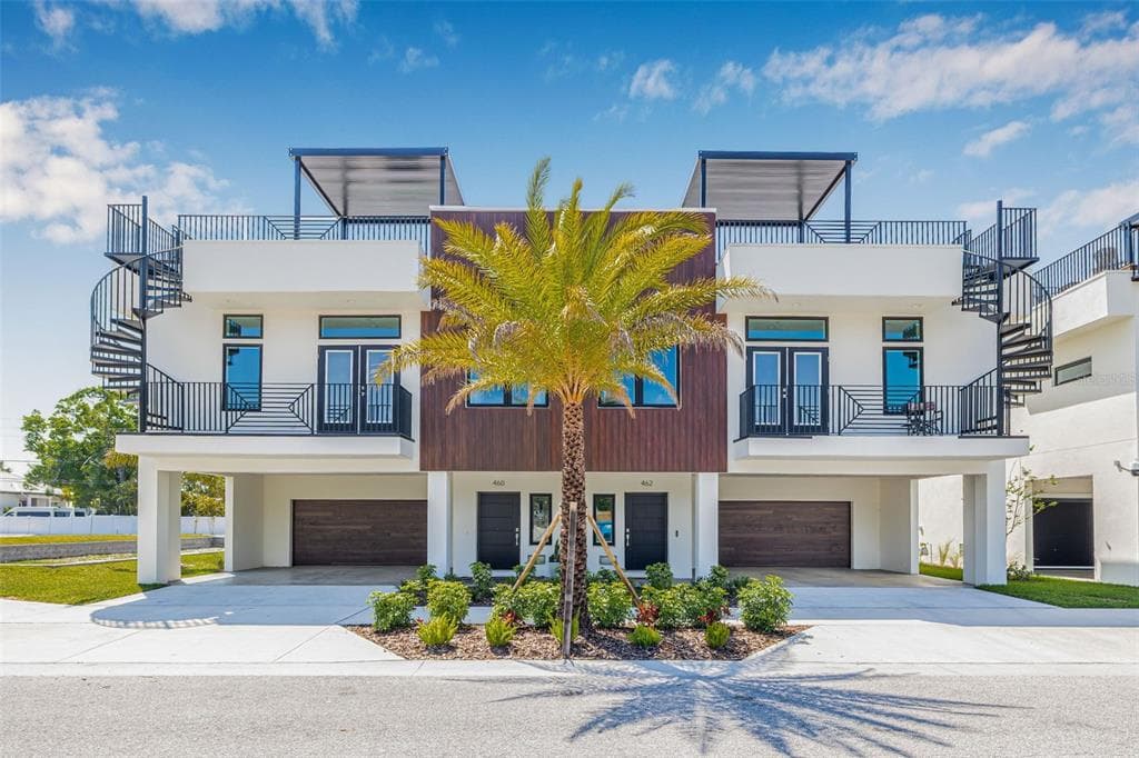 490 87TH AVENUE NORTH ST PETERSBURG, FL 33702