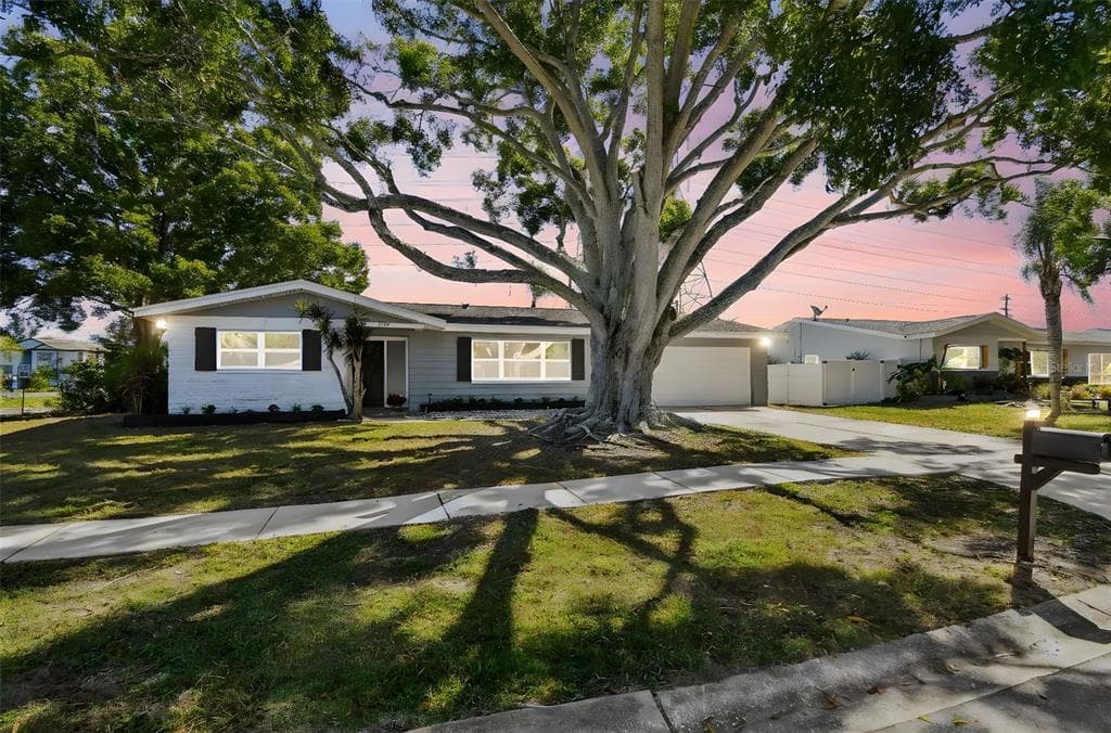 1339 SUMMERLIN DRIVE