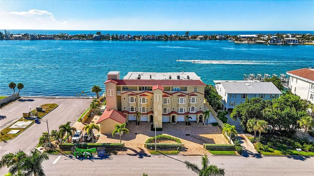 330 8TH AVENUE N UNIT 5 TIERRA VERDE, FL 33715