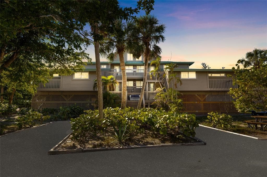 9200 LITTLE GASPARILLA ISLAND UNIT 301 PLACIDA, FL 33946