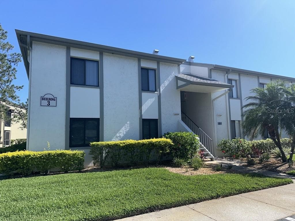 261 CYPRESS LANE OLDSMAR, FL 34677