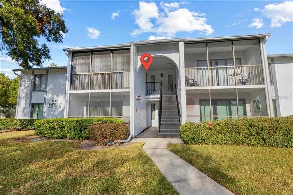 1127 PINE RIDGE CIRCLE W UNIT A2 TARPON SPRINGS, FL 34688
