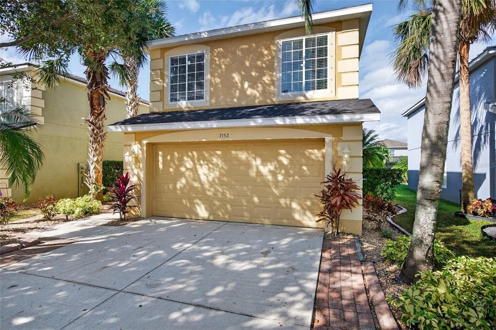 7152 CHATUM LIGHT RUN BRADENTON, FL 34212