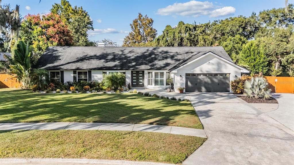 2516 LAURELWOOD LANE