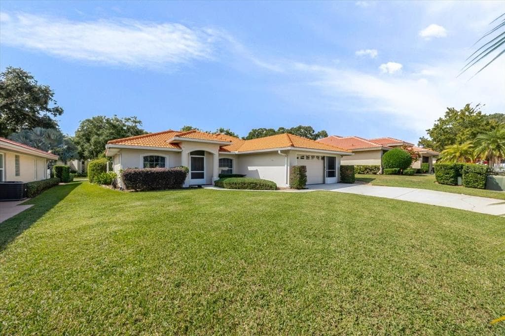 106 MORNING GLORY CIRCLE WINTER HAVEN, FL 33884