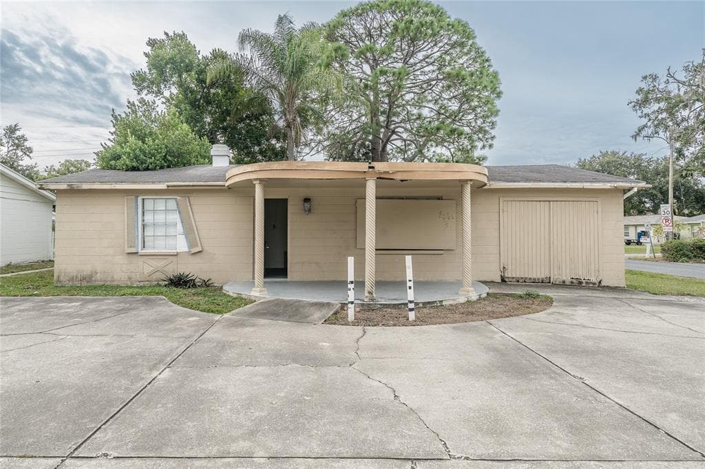 4834 MILE STRETCH DRIVE HOLIDAY, FL 34690