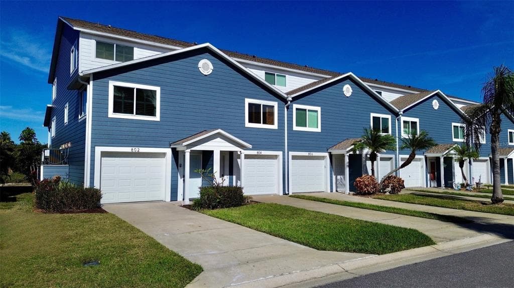 802 HIDDEN HARBOUR DRIVE INDIAN ROCKS BEACH, FL 33785