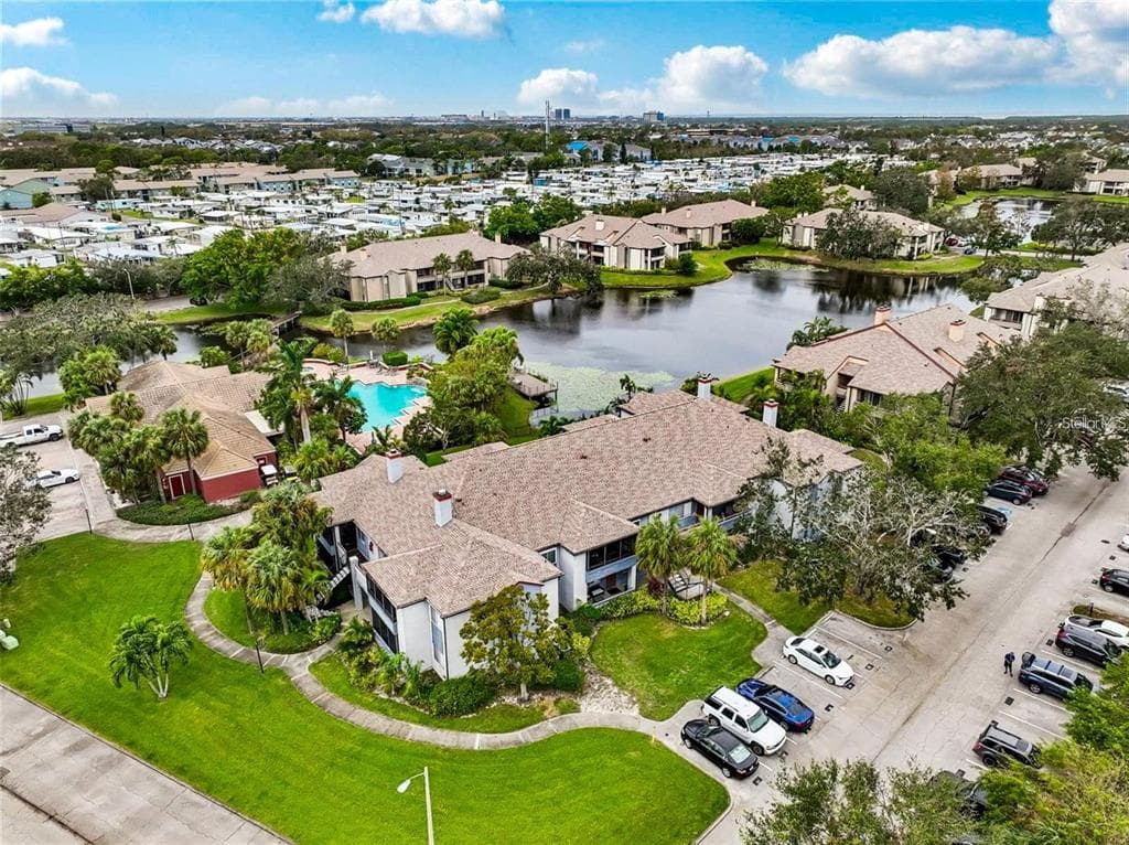 10263 GANDY BOULEVARD N UNIT 108(Furnished) ST PETERSBURG, FL 33702