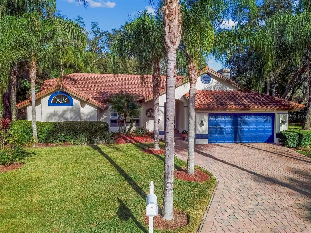 5479 BLUE HERON LANE WESLEY CHAPEL, FL 33543
