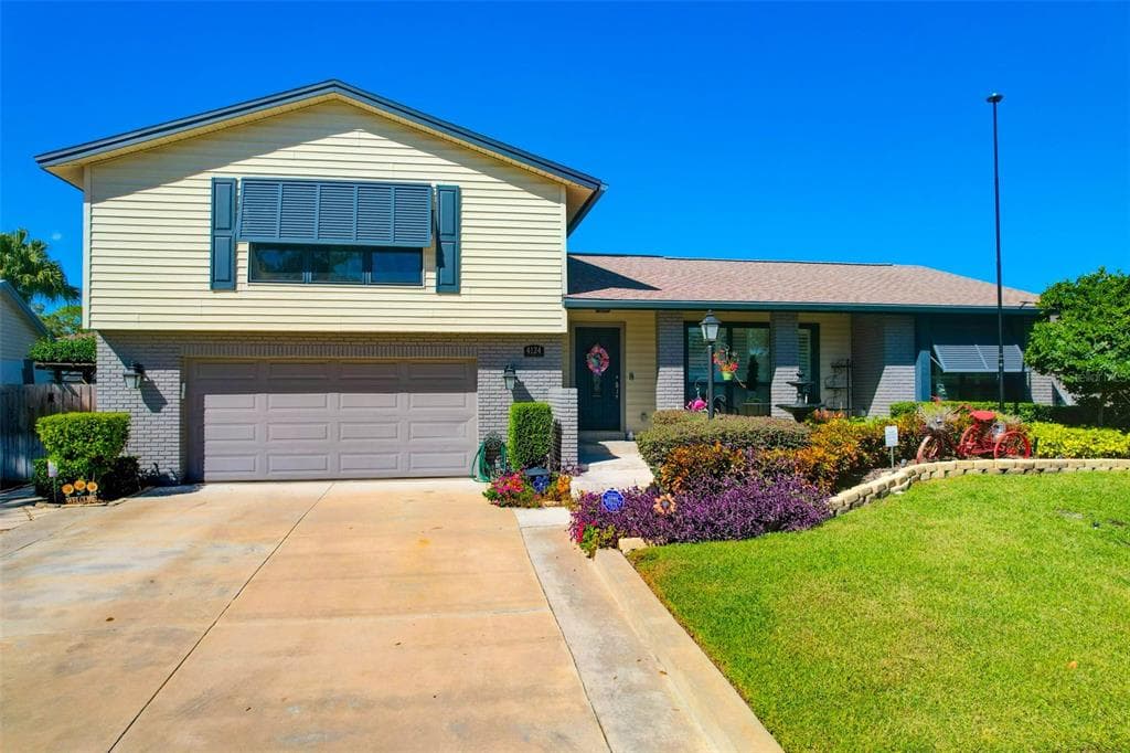 4124 DELLBROOK DRIVE