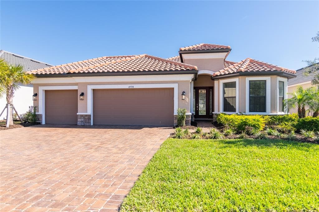 4798 ROSATTI ROAD WESLEY CHAPEL, FL 33543