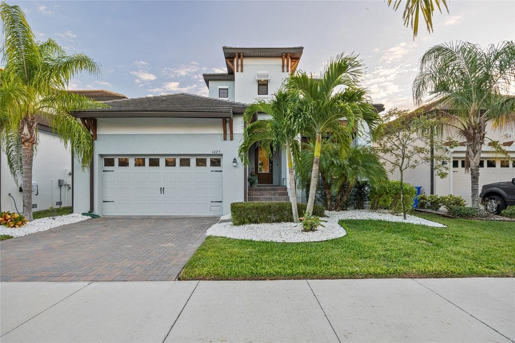 1025 SEAGRAPE DRIVE RUSKIN, FL 33570
