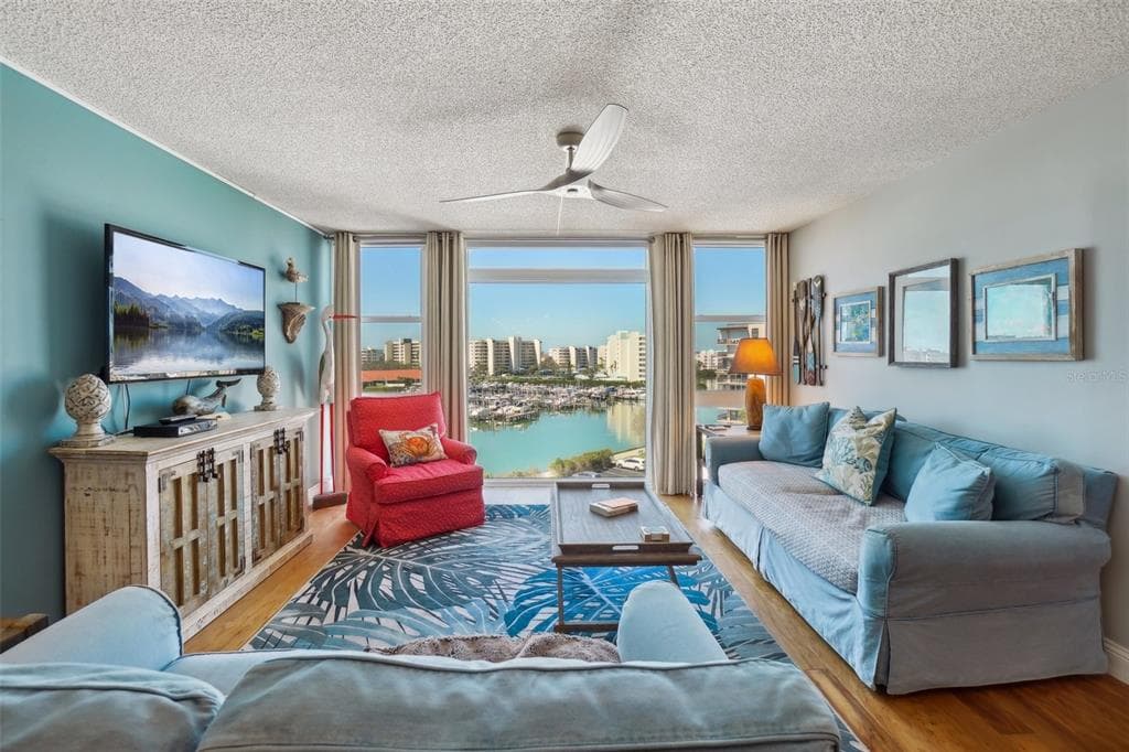 7400 SUN ISLAND DRIVE S UNIT 712