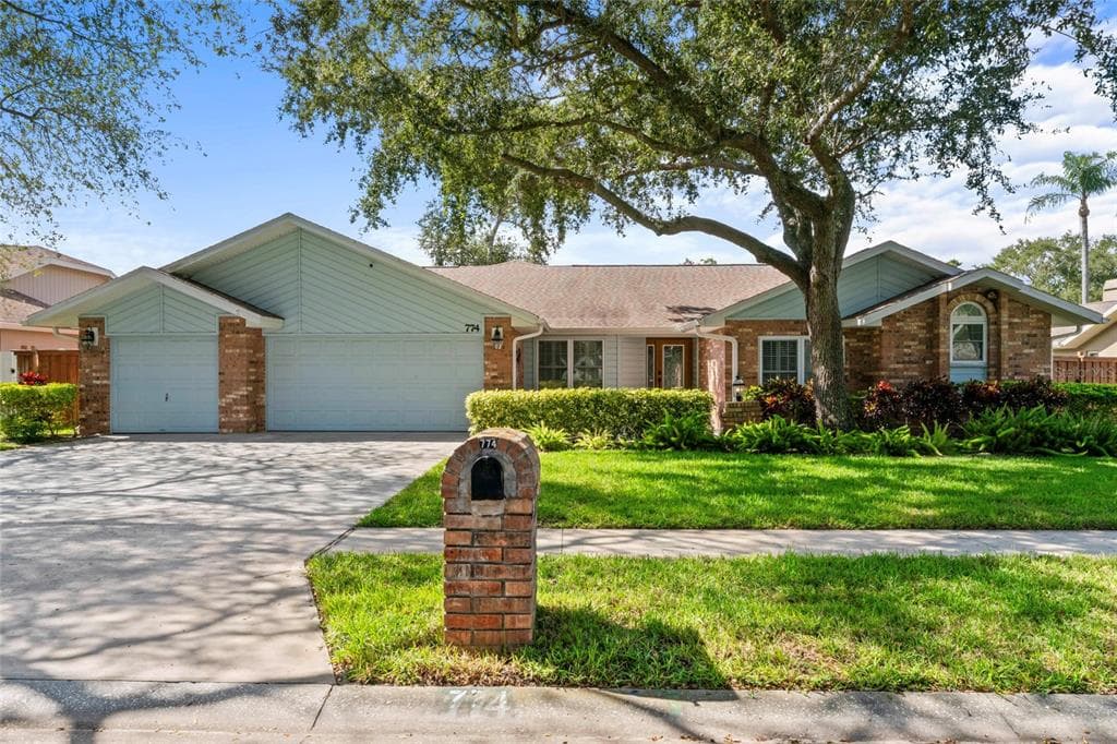 774 TOMOKA DRIVE