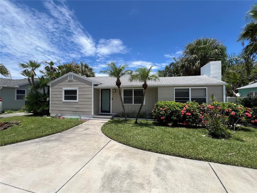 256 44TH AVENUE ST PETE BEACH, FL 33706